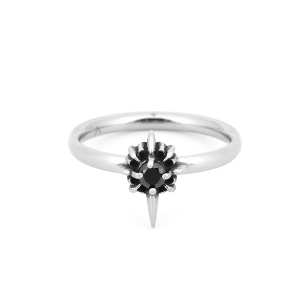 Sirius-Stern-Ring mit einer tiefschwarzen Zirkonia